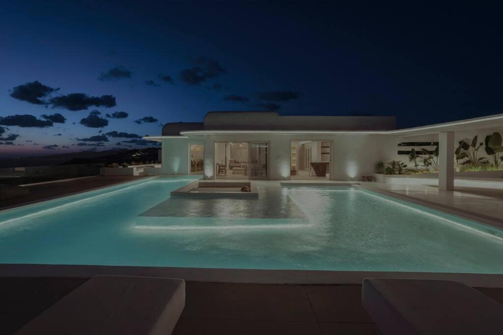 Aqua Pearl Mykonos Villa Tourlos