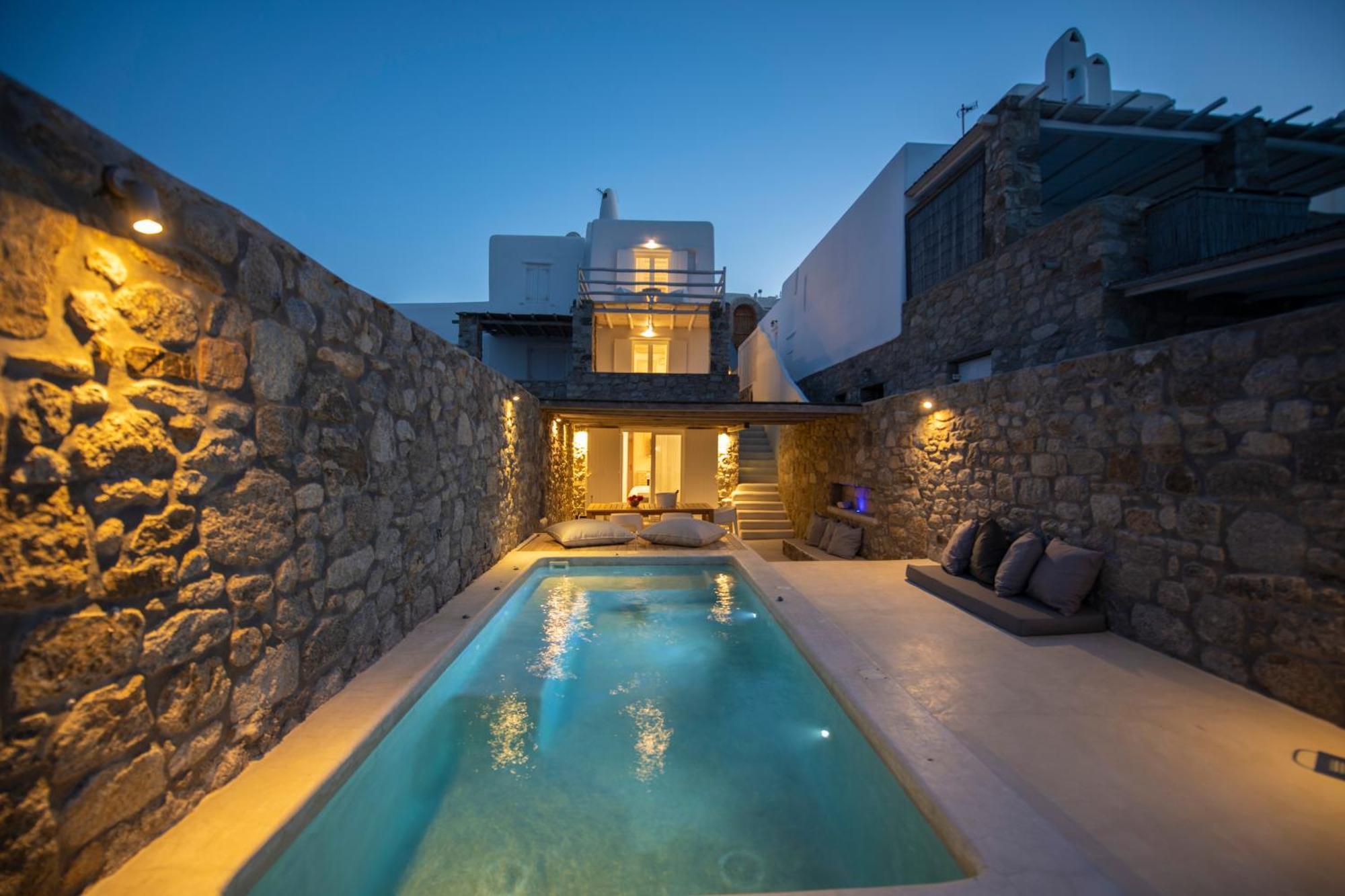 Mykonos Actor's Villa. 2 Bdrs, Private Mini-pool Mykonos Town