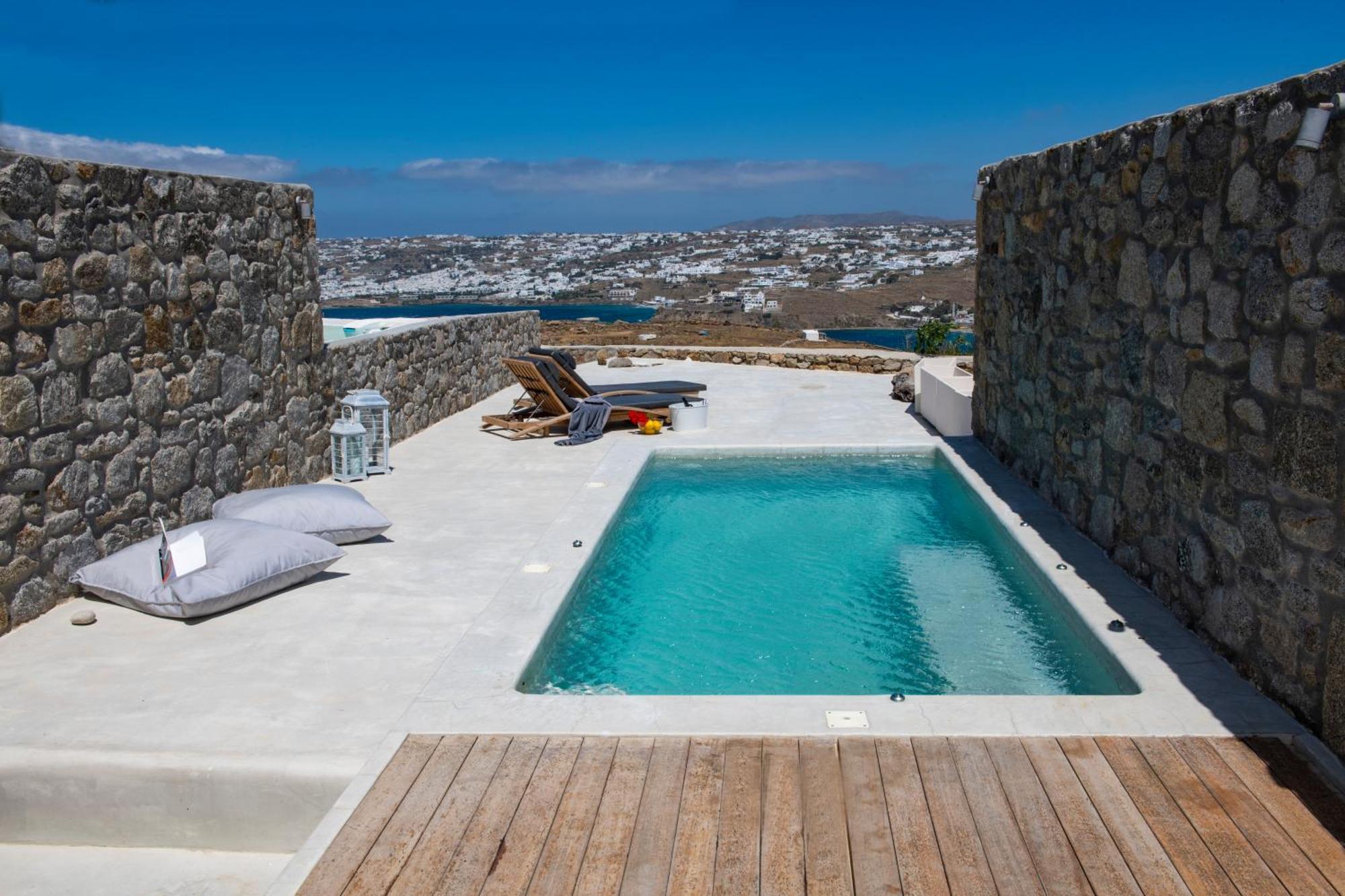 Villa Mykonos Actor's Villa. 2 Bdrs, Private Mini-pool Mykonos Town