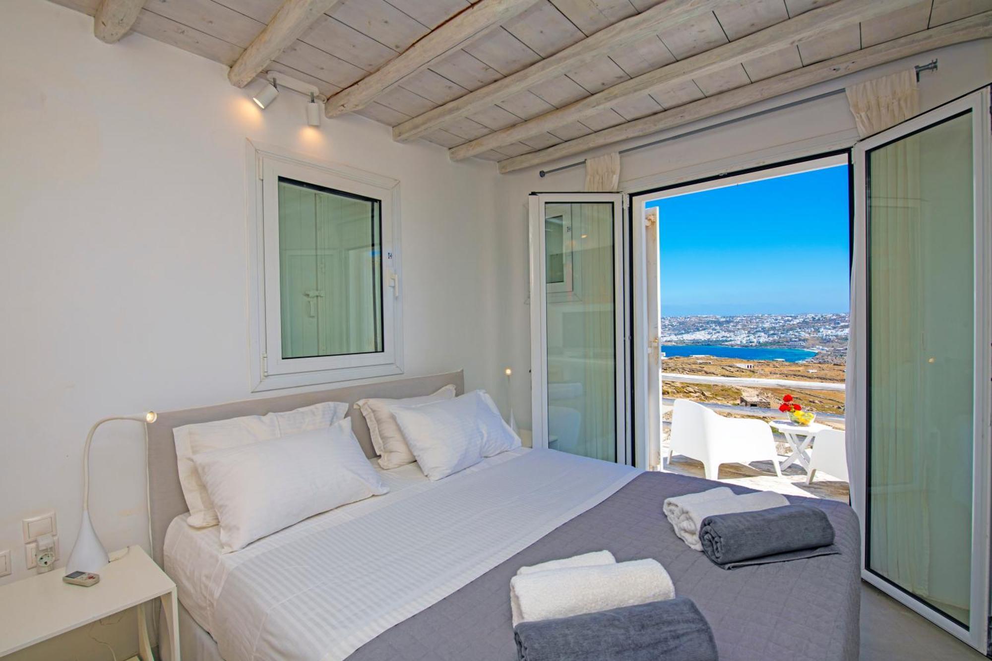Mykonos Actor's Villa. 2 Bdrs, Private Mini-pool