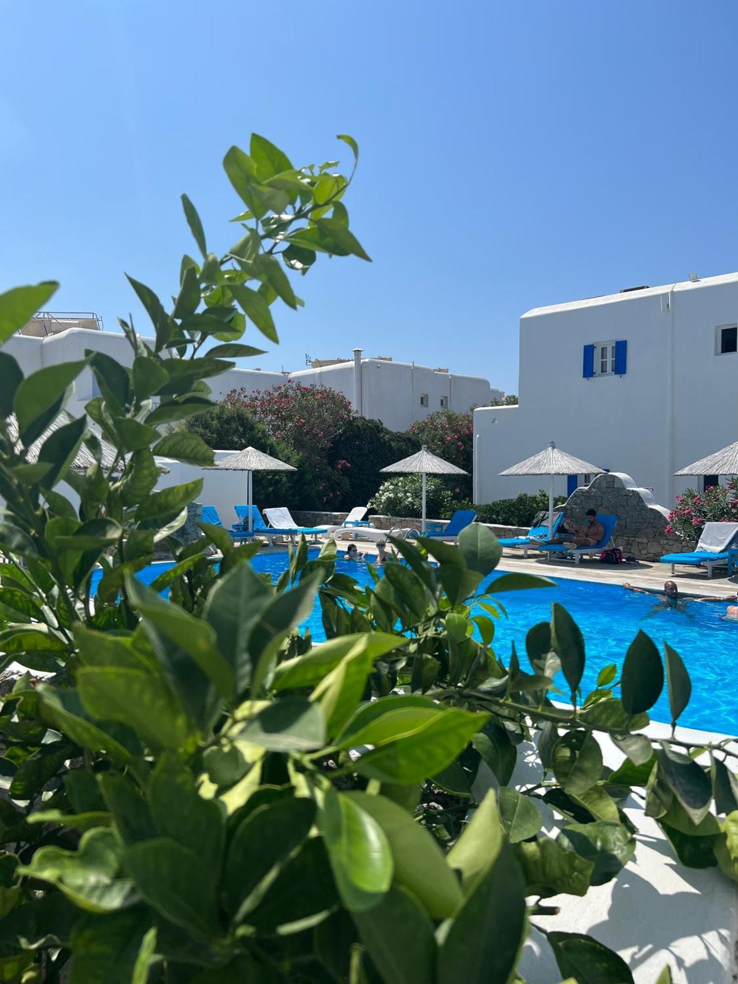 Aparthotel Anemos 3*