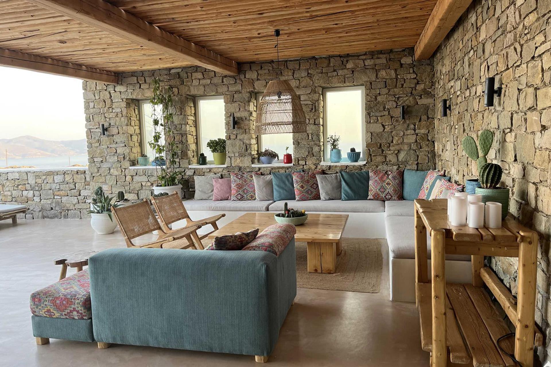 Joy Fanari (Mykonos)