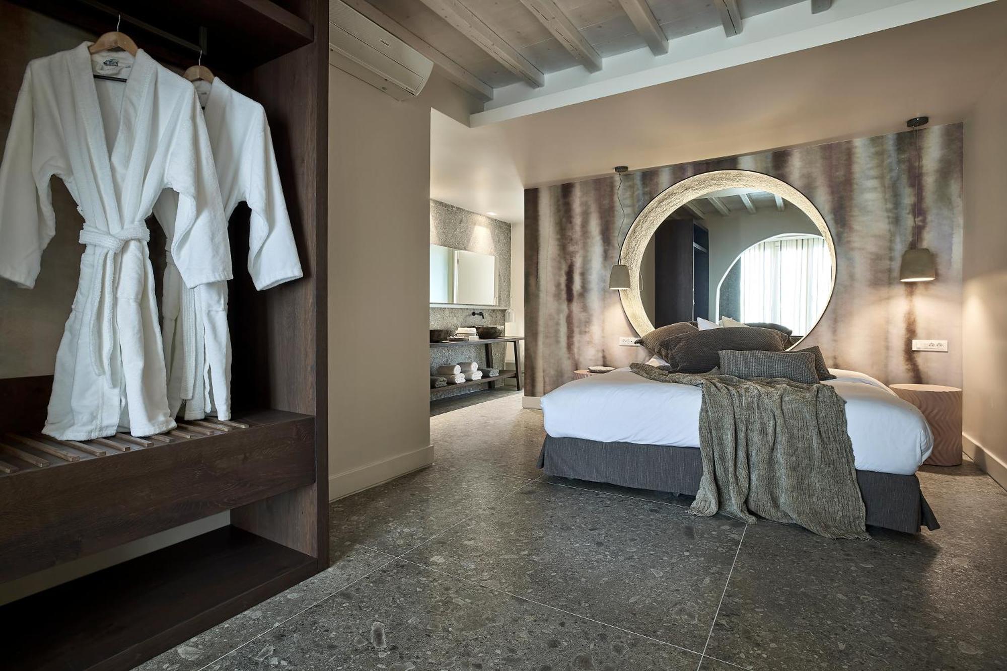 Amazon Mykonos &