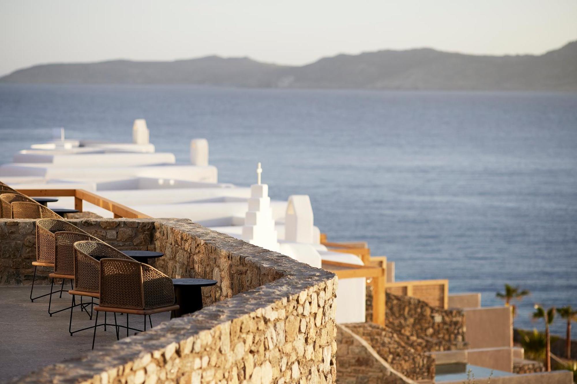 Amazon Mykonos & Agios Ioannis Diakoftis