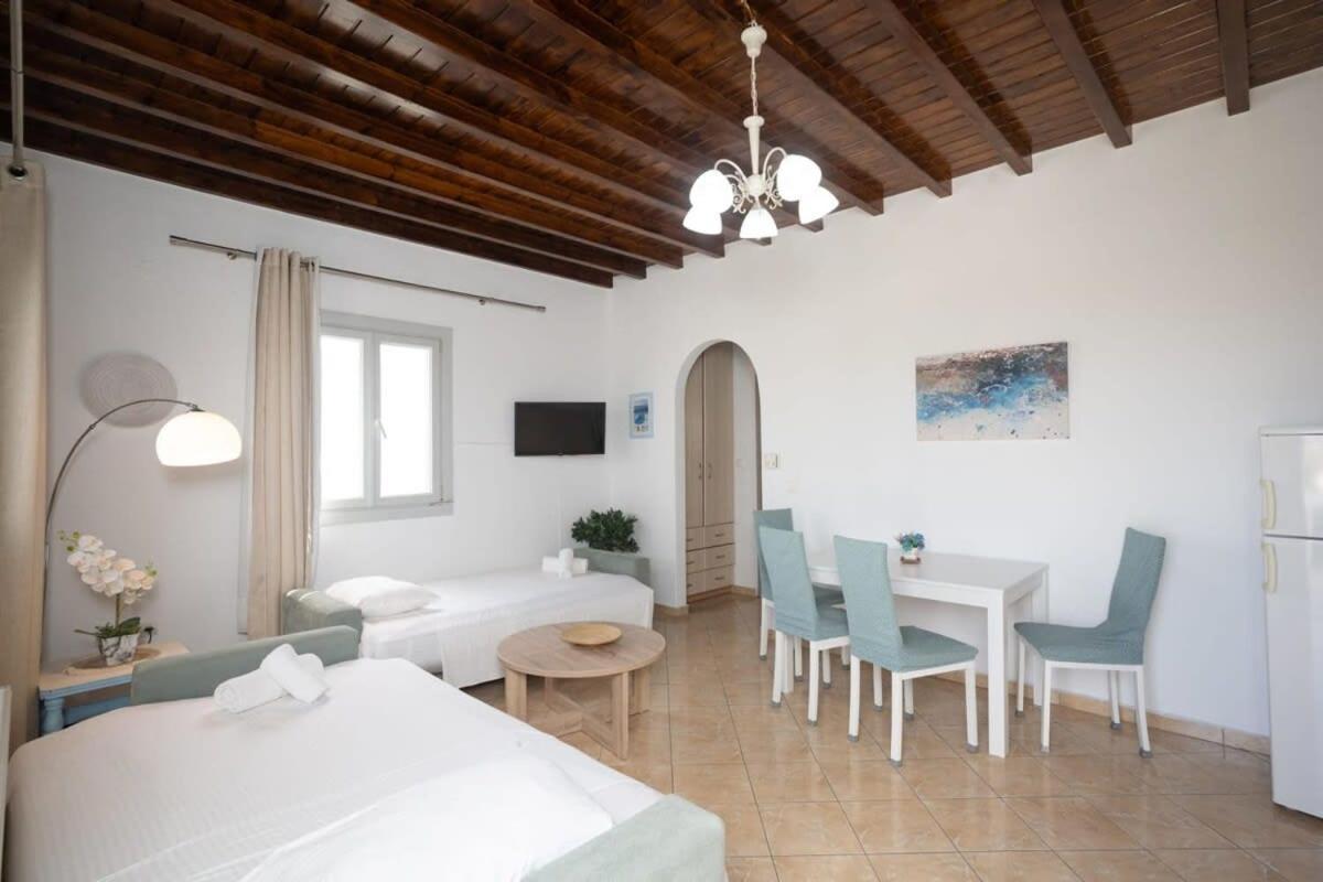 Mykonos Stylish Ivory 1 Bd Apt With Shared Pool Apartment