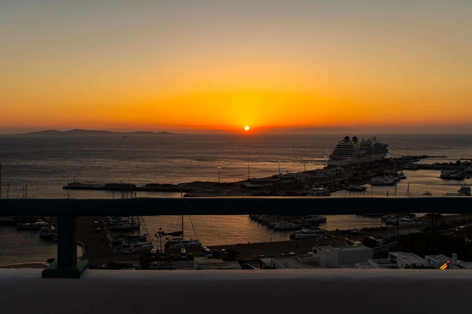 Sunset Breeze And *