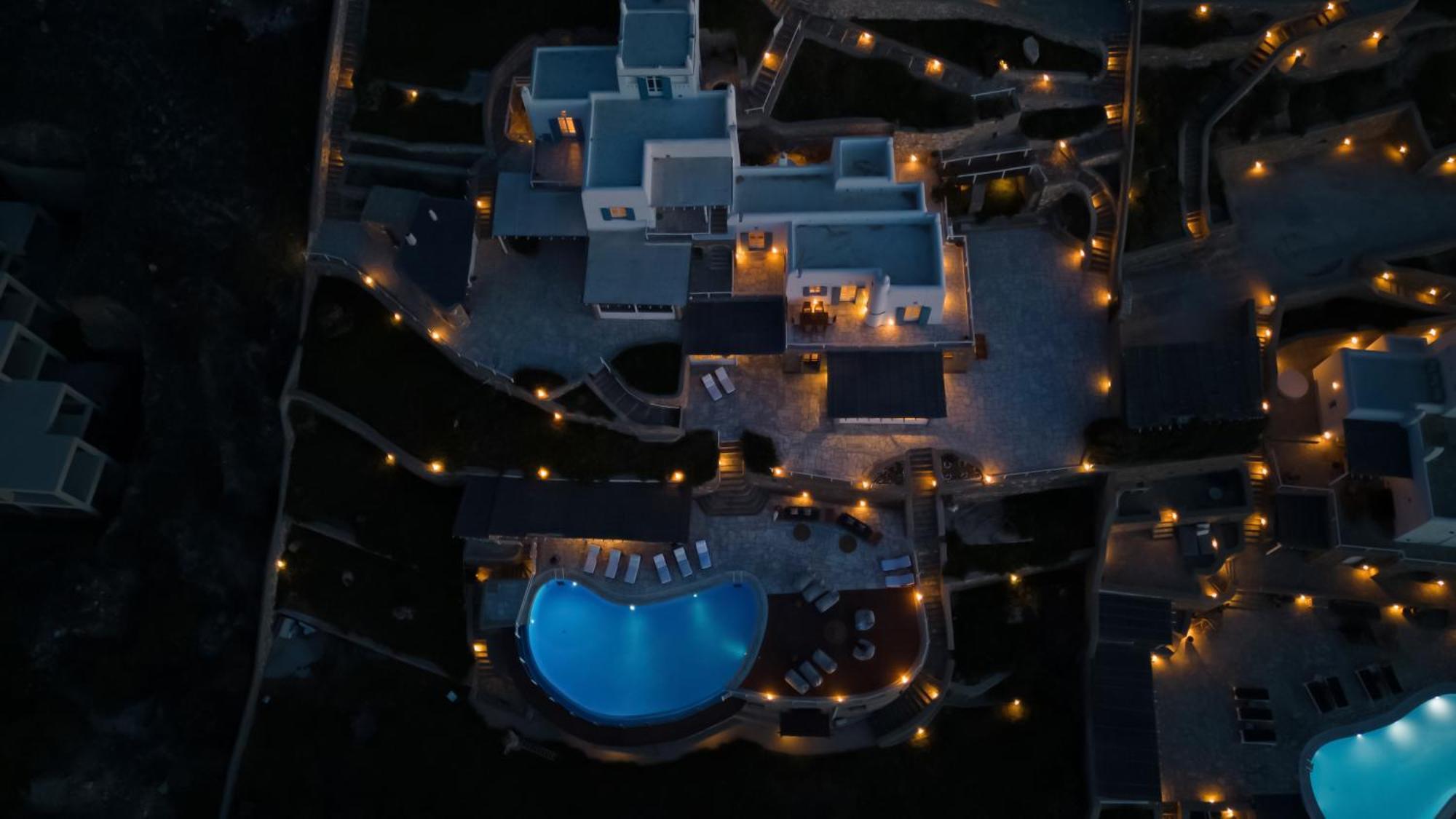 Patron 1 & 2 Pool Sunset Villas- Seven Bedrooms & Five Bedrooms