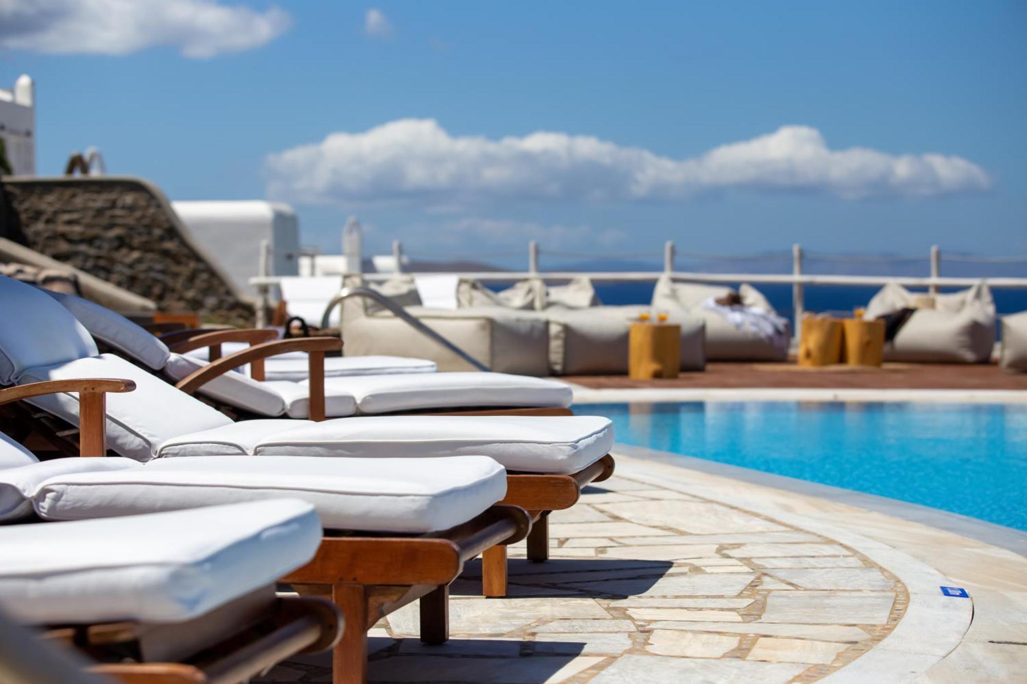 Patron 1 & 2 Pool Sunset Villas- Seven Bedrooms & Five Bedrooms *