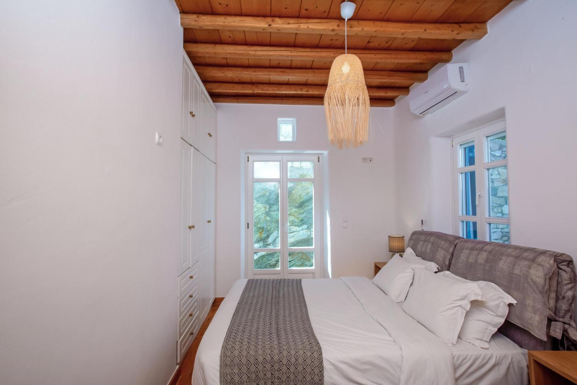 Patron 1 & 2 Pool Sunset Villas- Seven Bedrooms & Five Bedrooms Villa *