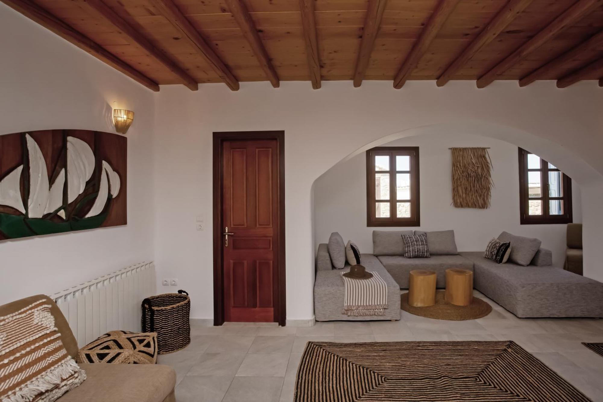 Patron 1 & 2 Pool Sunset Villas- Seven Bedrooms & Five Bedrooms Villa *
