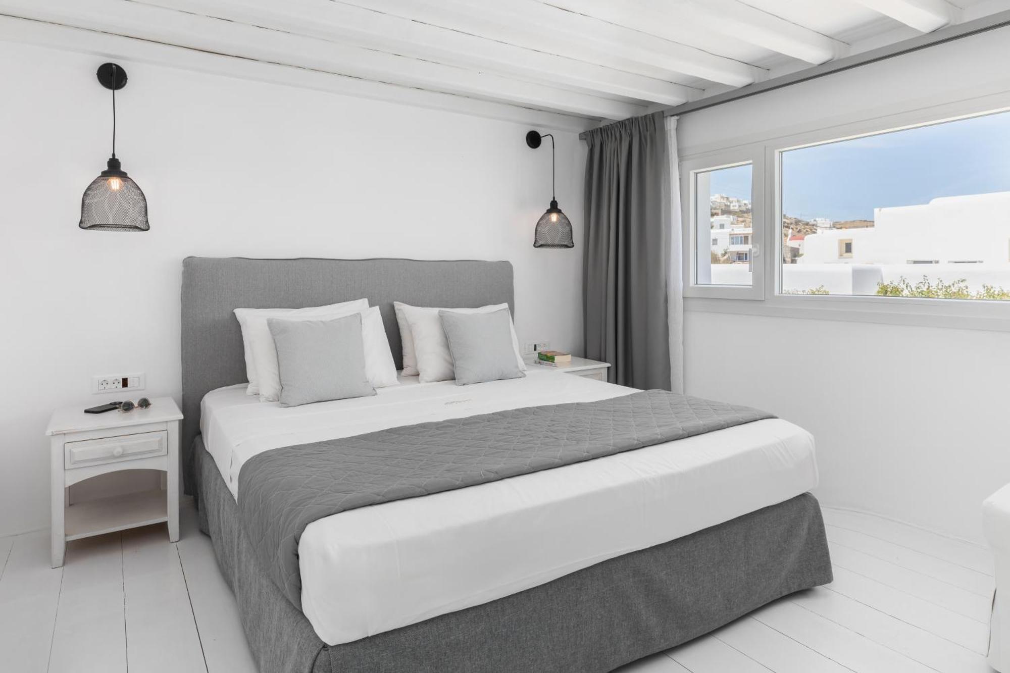 Corfos Ornos (Mykonos)
