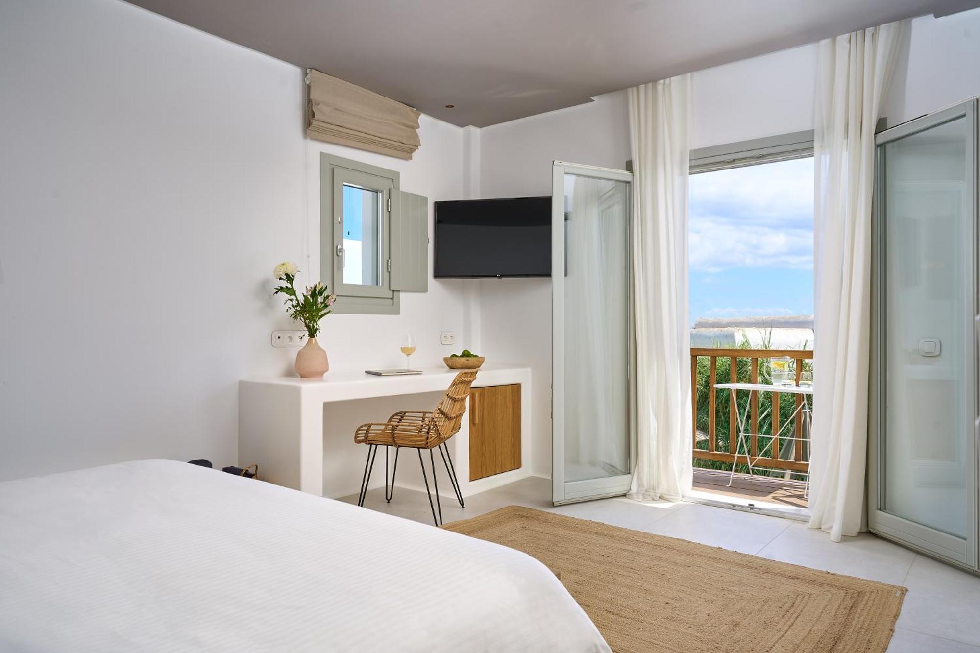 Hotel Adorno And 4*