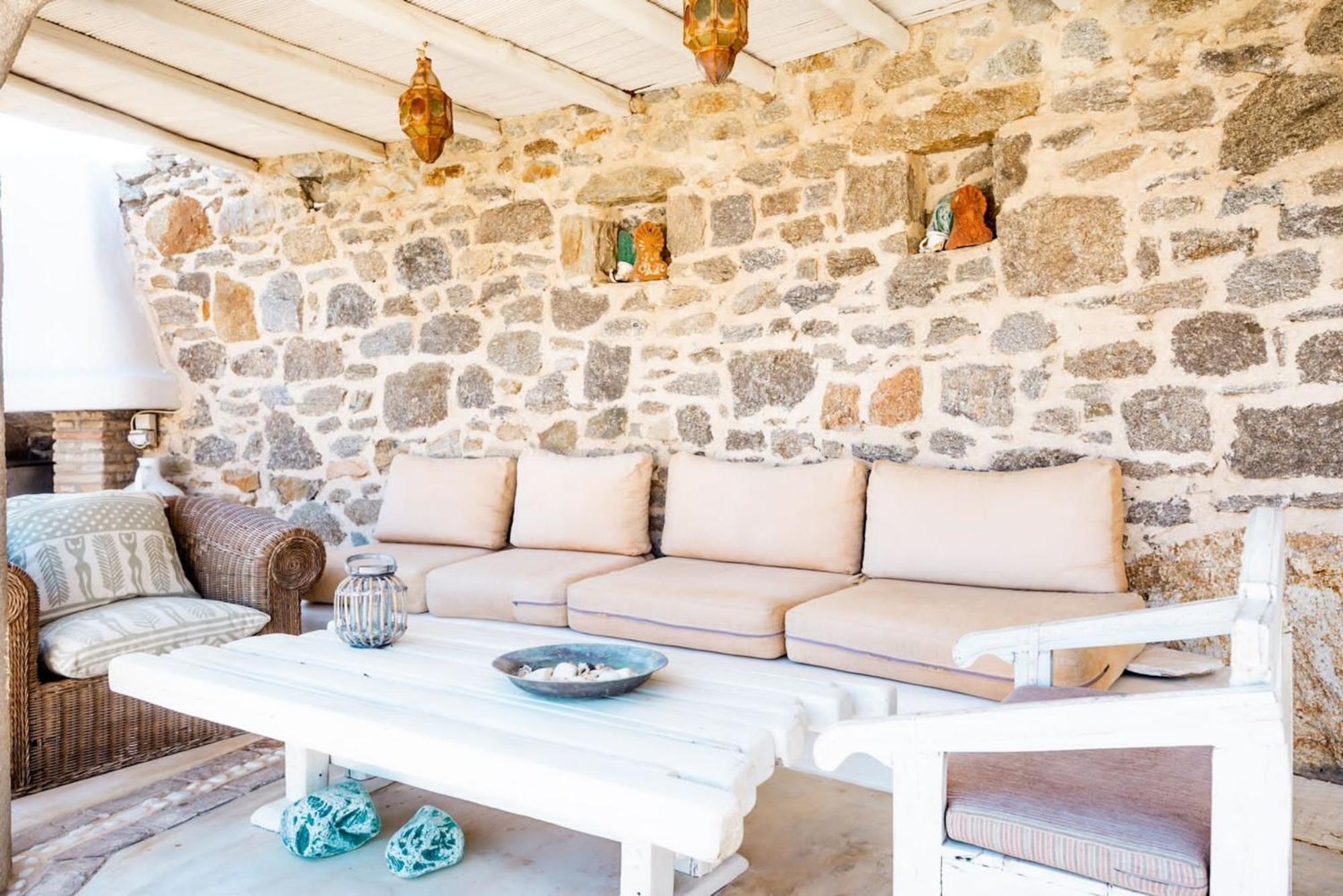 Luxury Platis Gialos: Poolside Retreat Villa Paradise Beach (Mykonos)