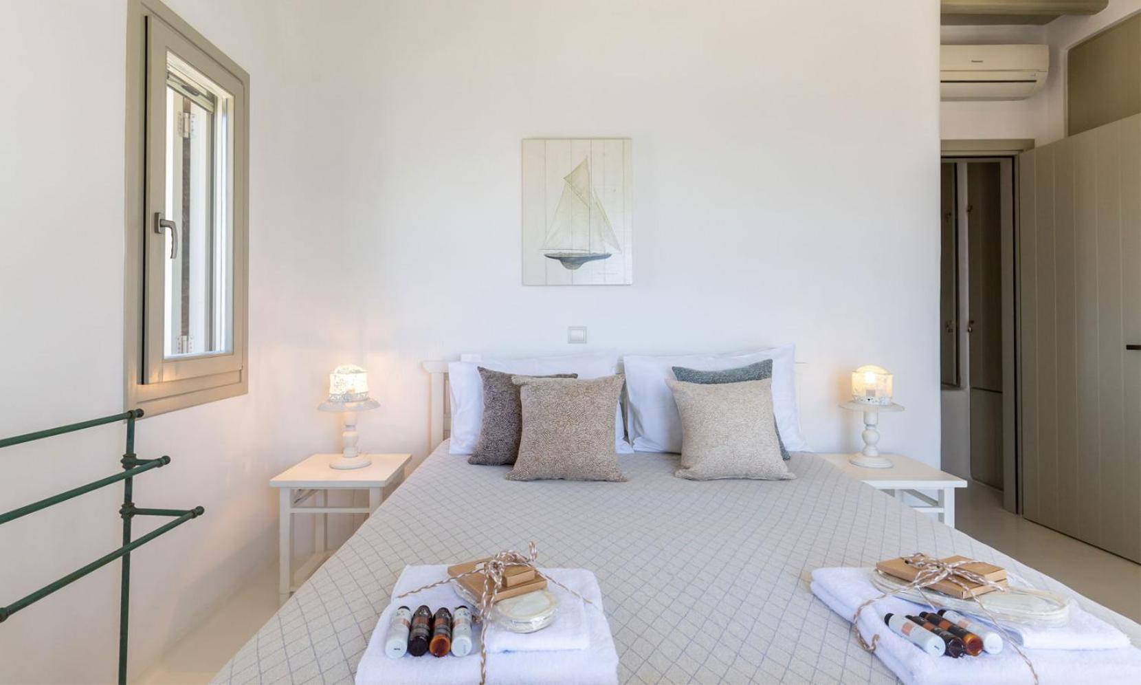 Lagoon Mykonos Villa *