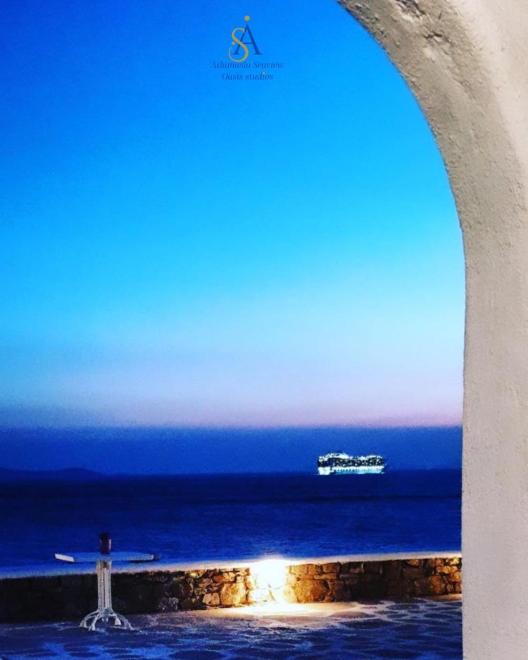 Mykonos Athanasia Seaview Oasis By The Port Appartement