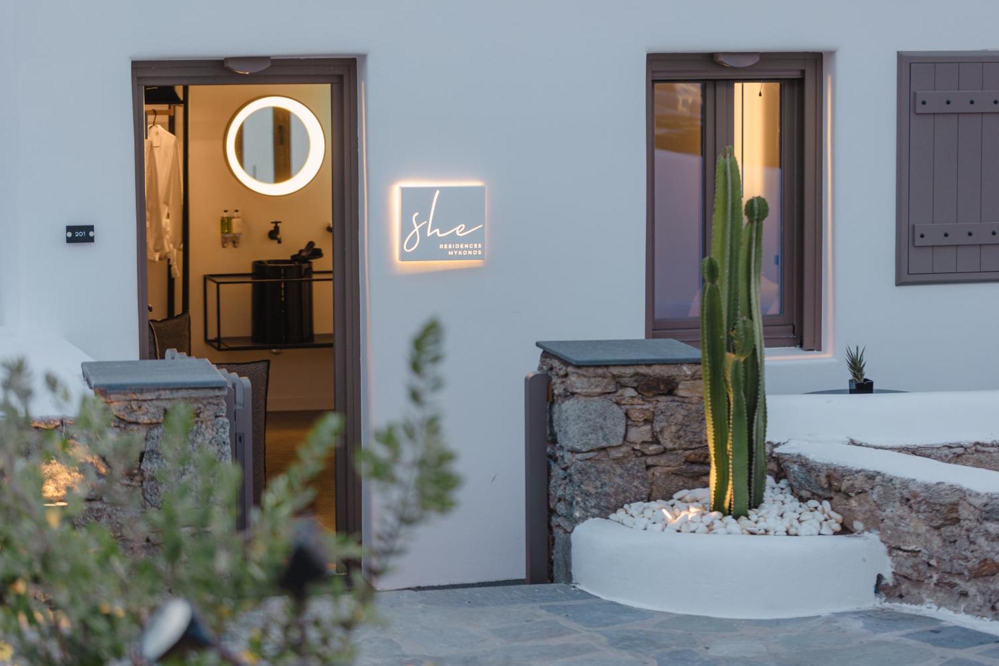 She Mykonos - The Residency Aparthotel *