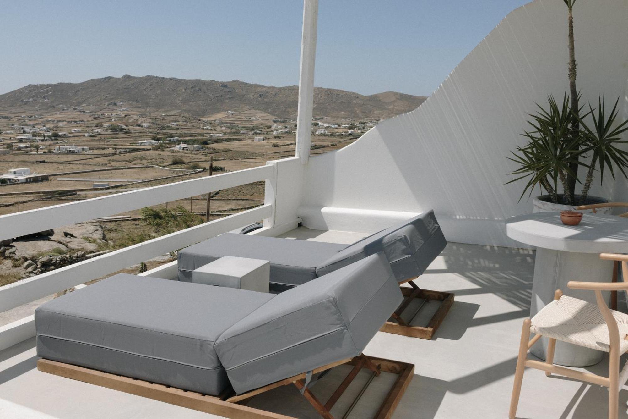 Mykonos Supreme Comfort & *