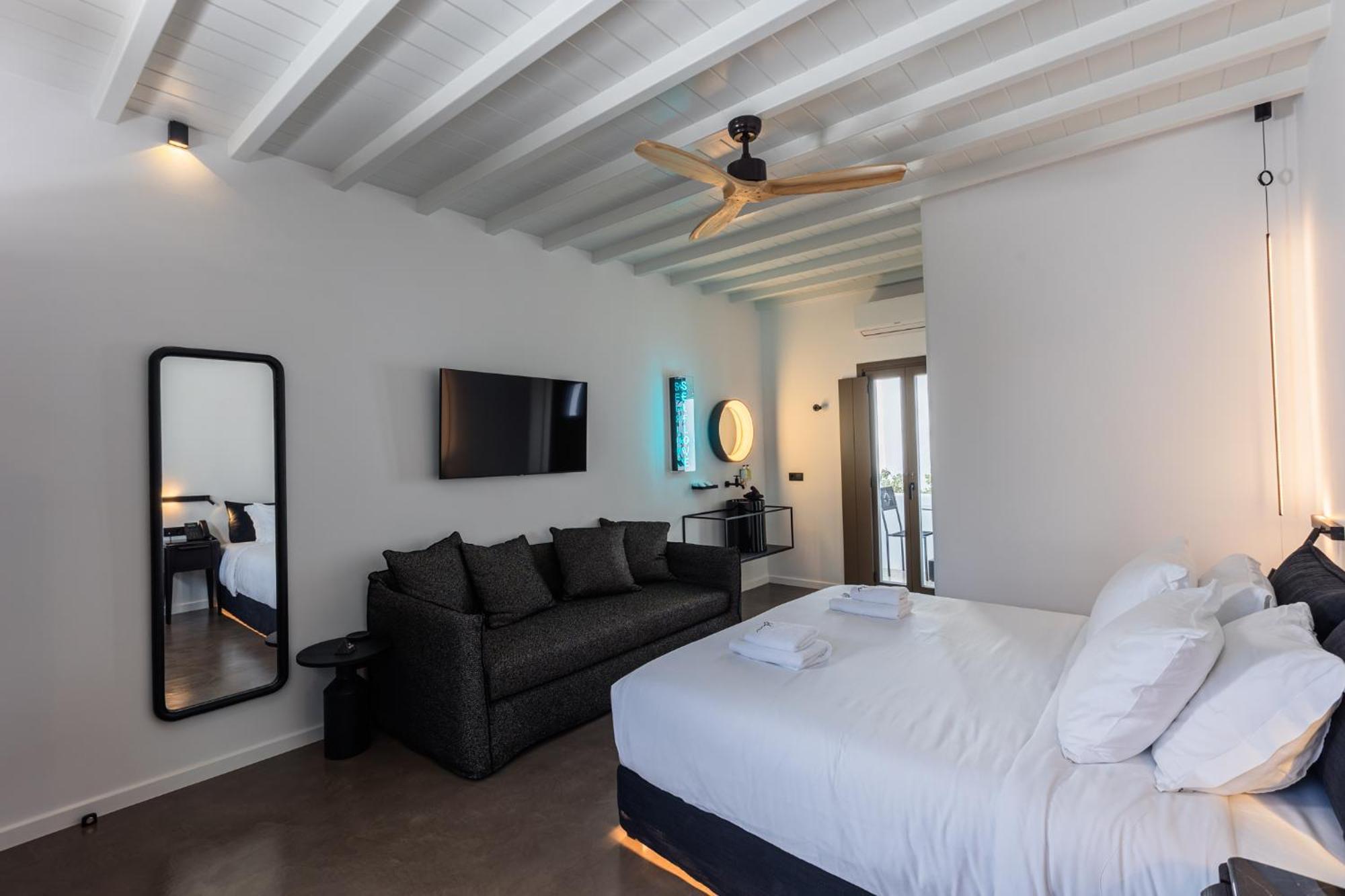She Mykonos - The Residency Aparthotel