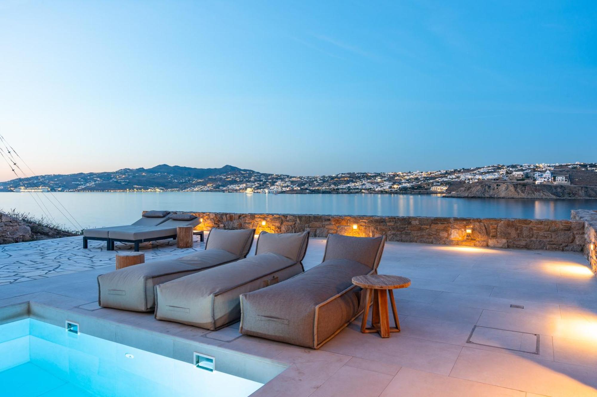 Villa Myko By The Sea *