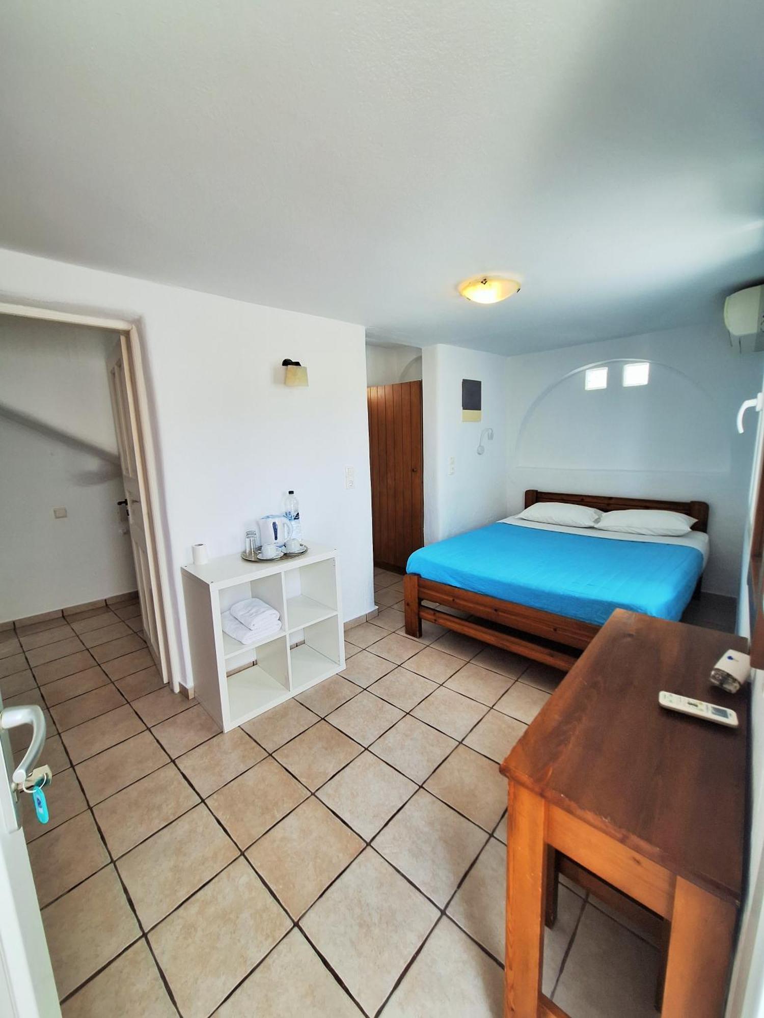 Guest house Alexandra Mykonos Port 2*