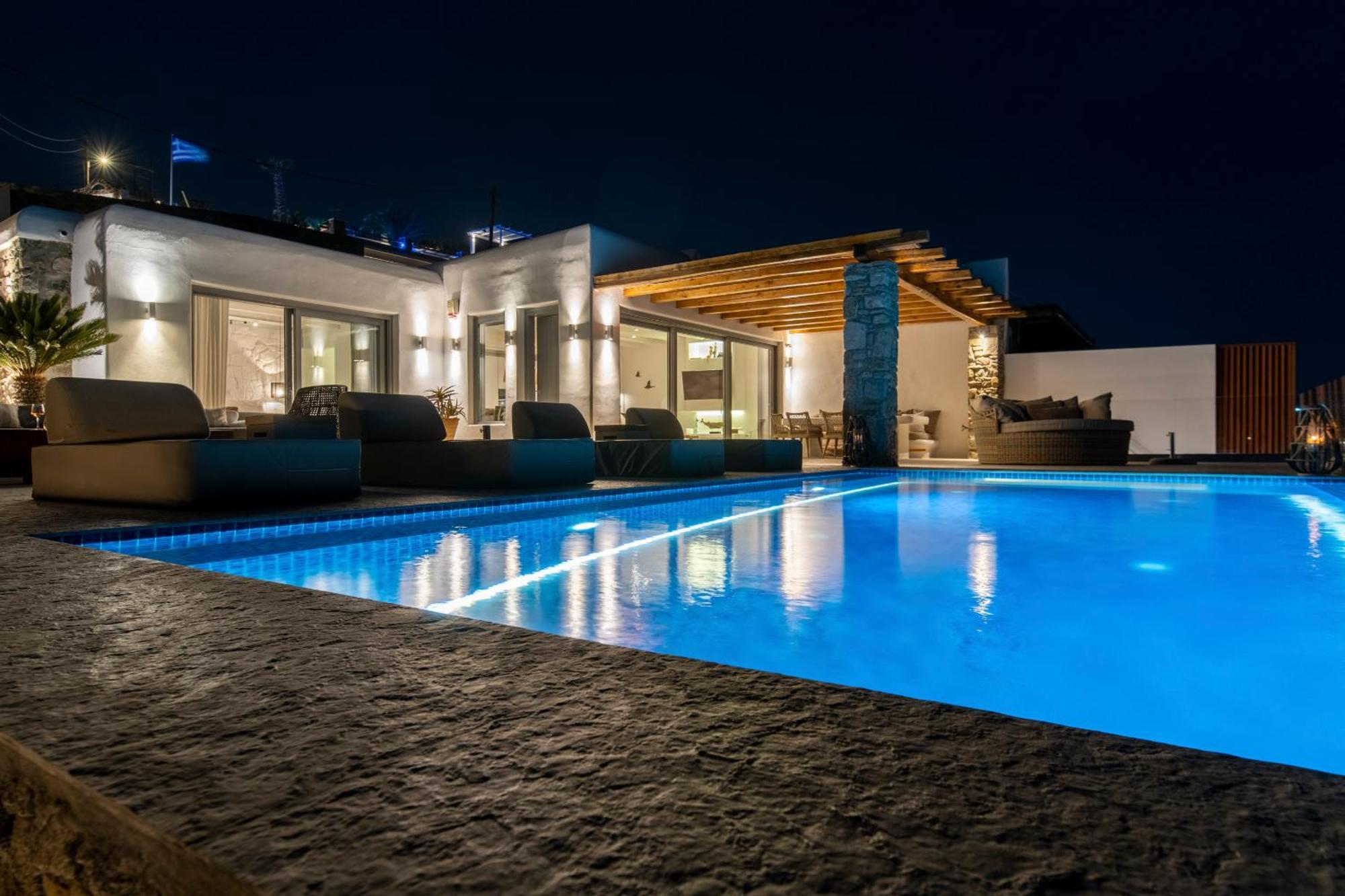 Paoli - Private Pool, Sea View & Jacuzzi Mykonos Town
