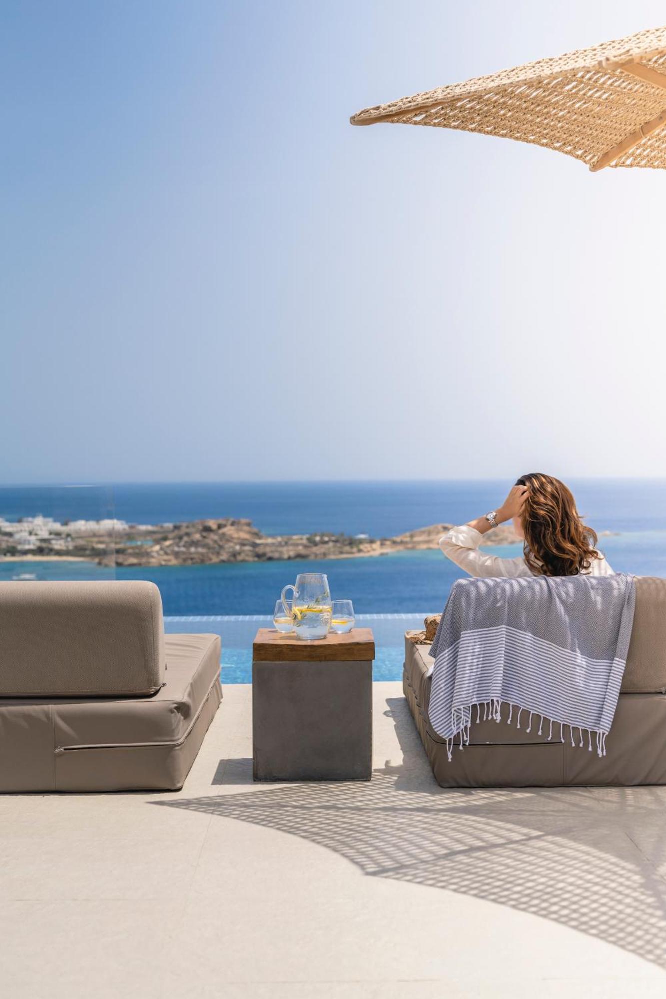 Paoli - Private Pool, Sea View & Jacuzzi Villa *