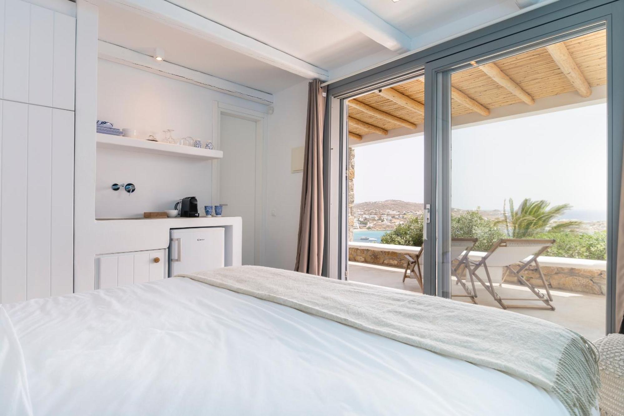 Paoli - Private Pool, Sea View & Jacuzzi Villa *