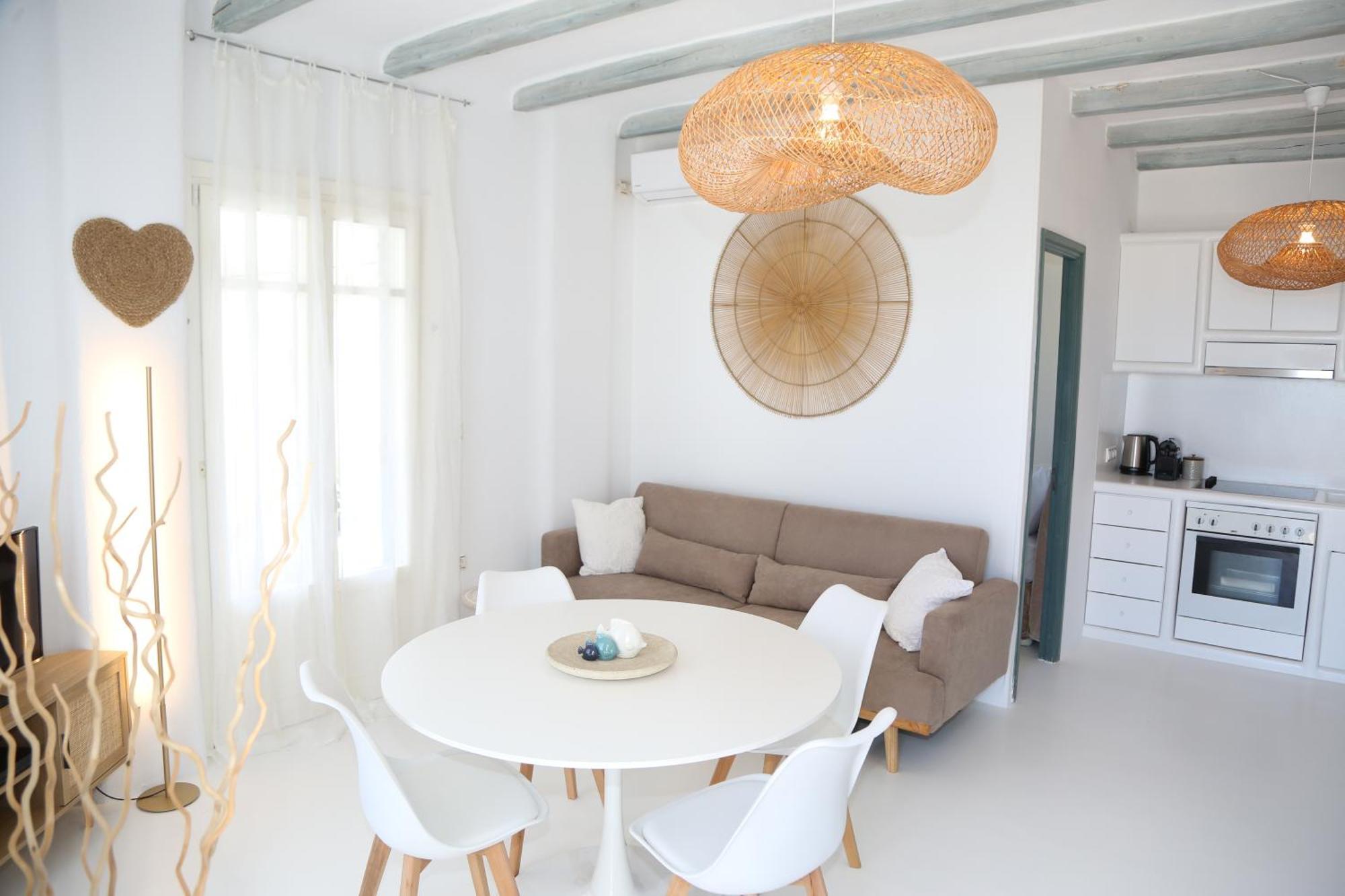 Holiday home Cycladic With Hot Tub