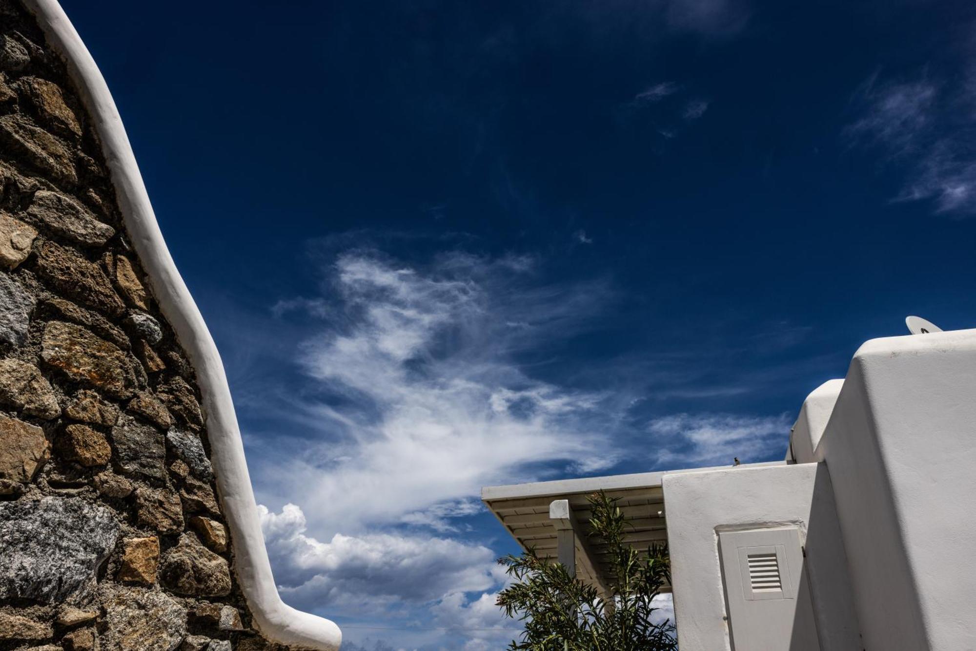 Artemis Mykonos Town