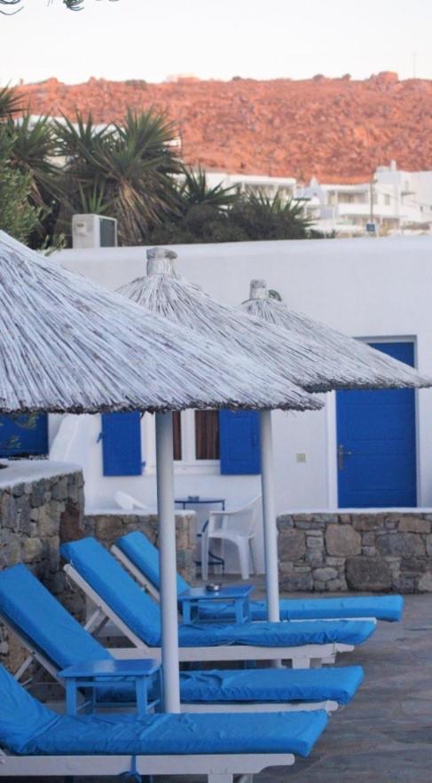 Anemos Aparthotel 3*