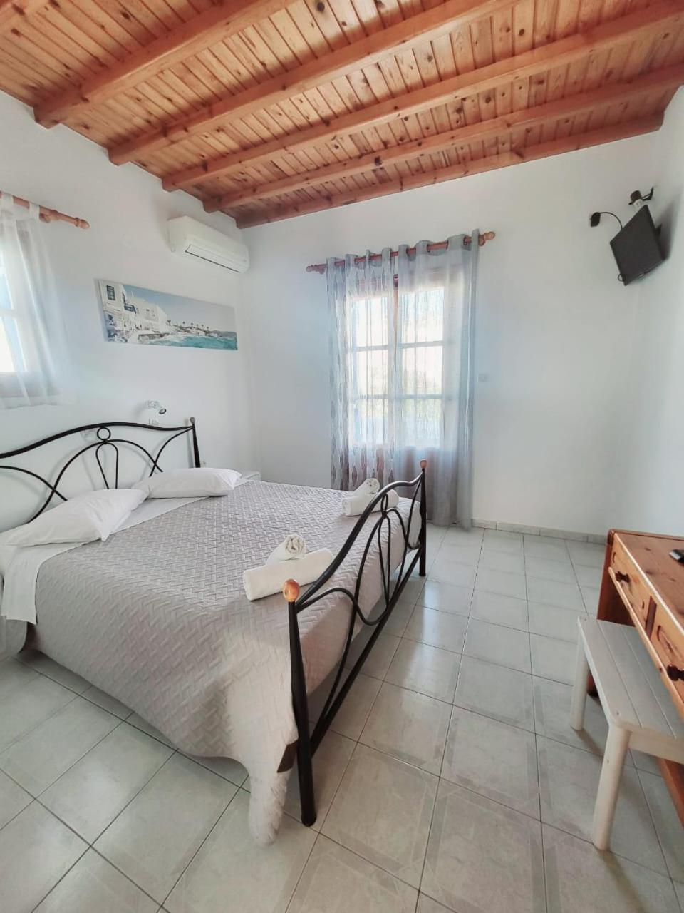 Aparthotel Anemos 3*