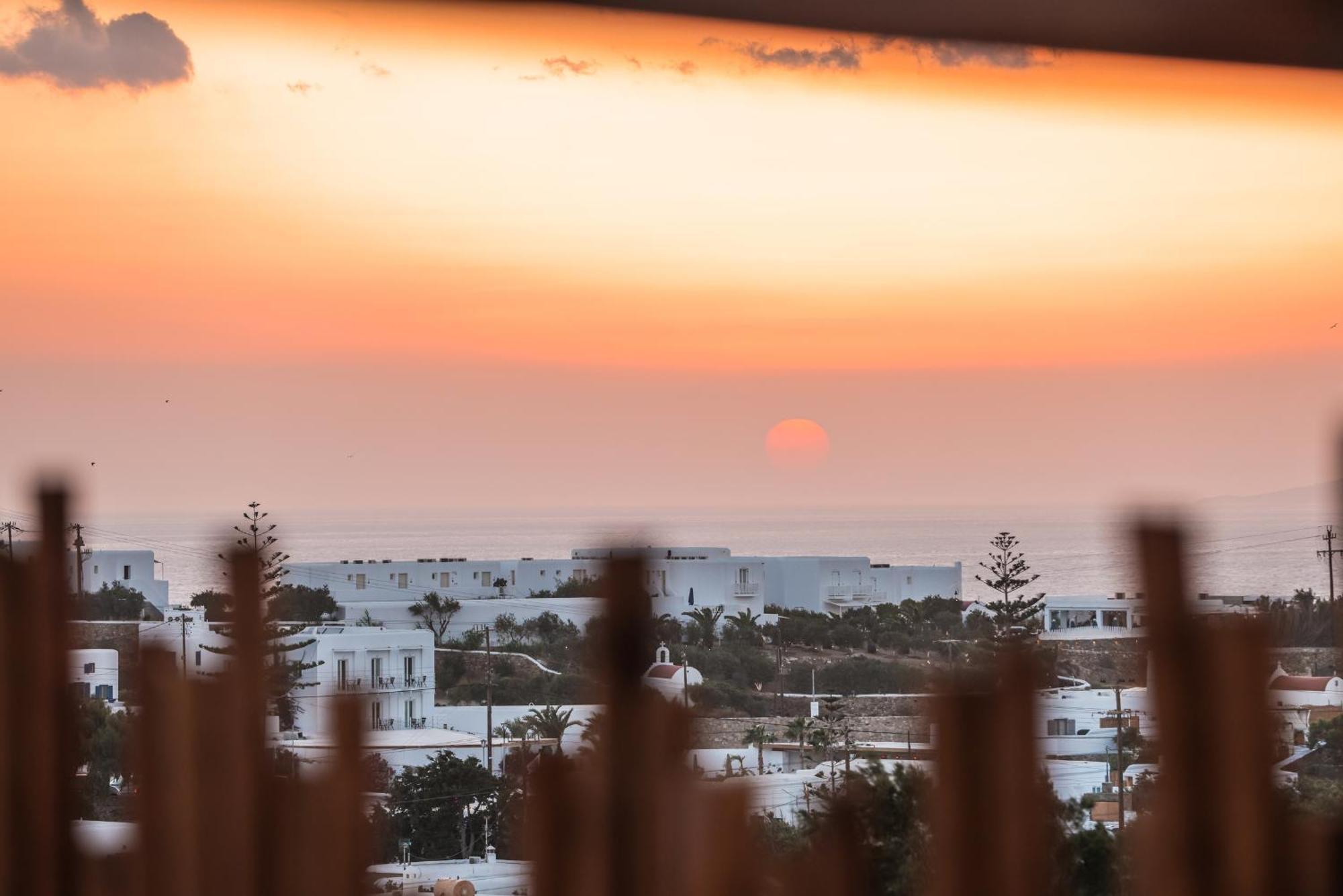 Sunset Views - George Iv, With Private Pool Close To Town Villa Mykonos Town