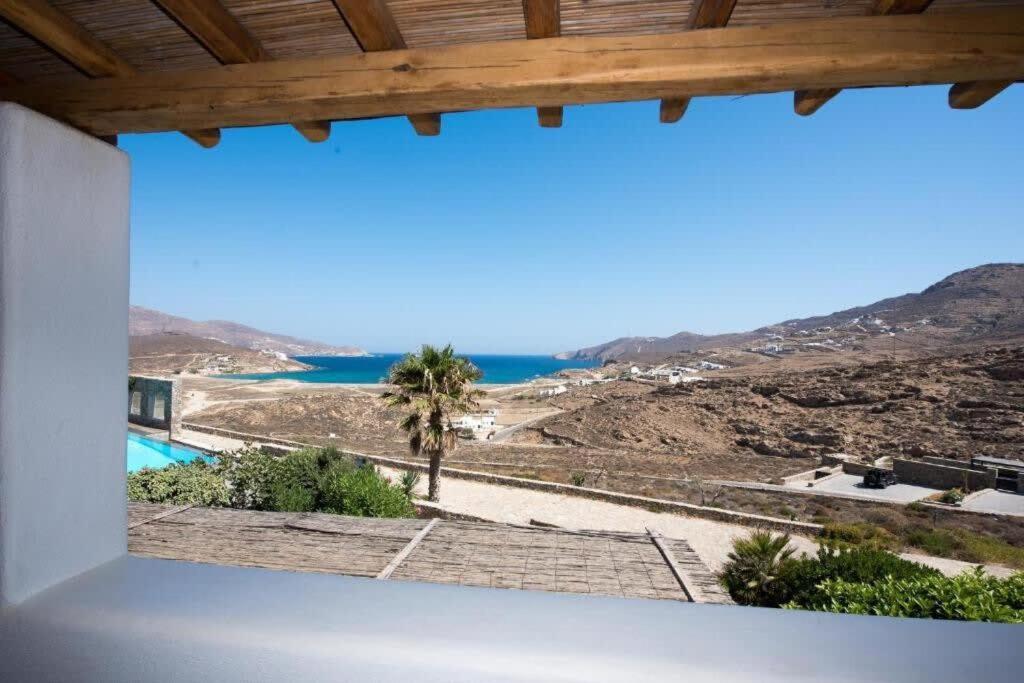 Villa Victoria With Sea View And Two Private Pools Ftelia (Mykonos)