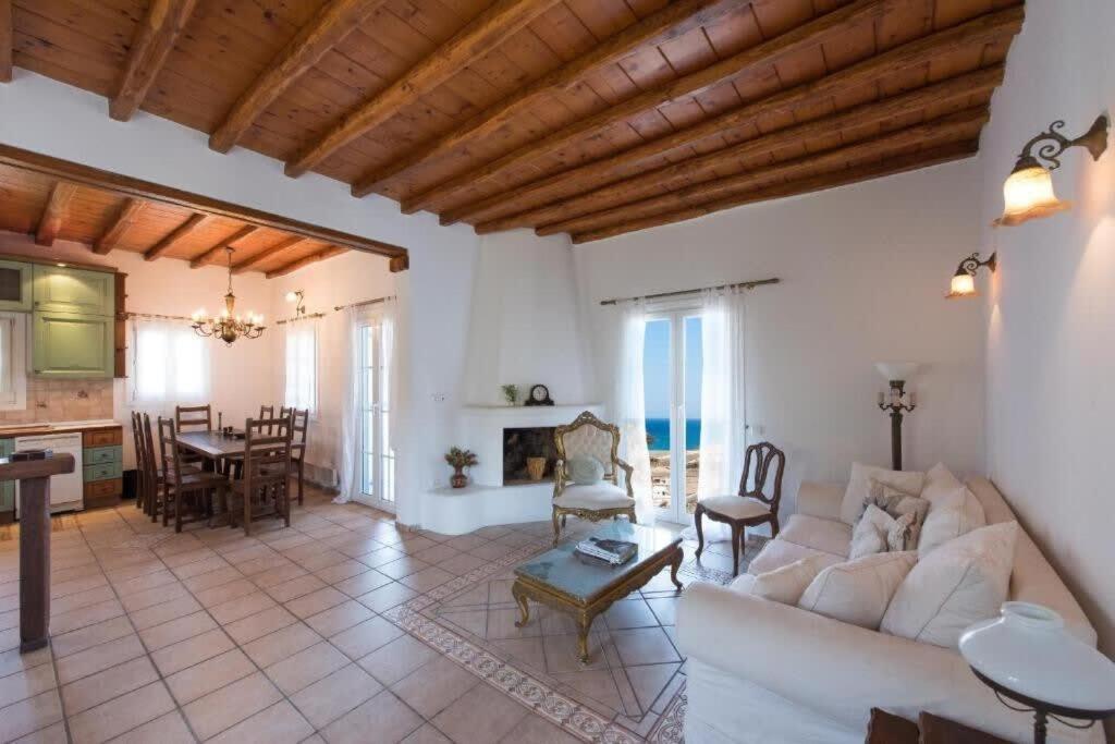 Victoria With Sea View And Two Private Pools
