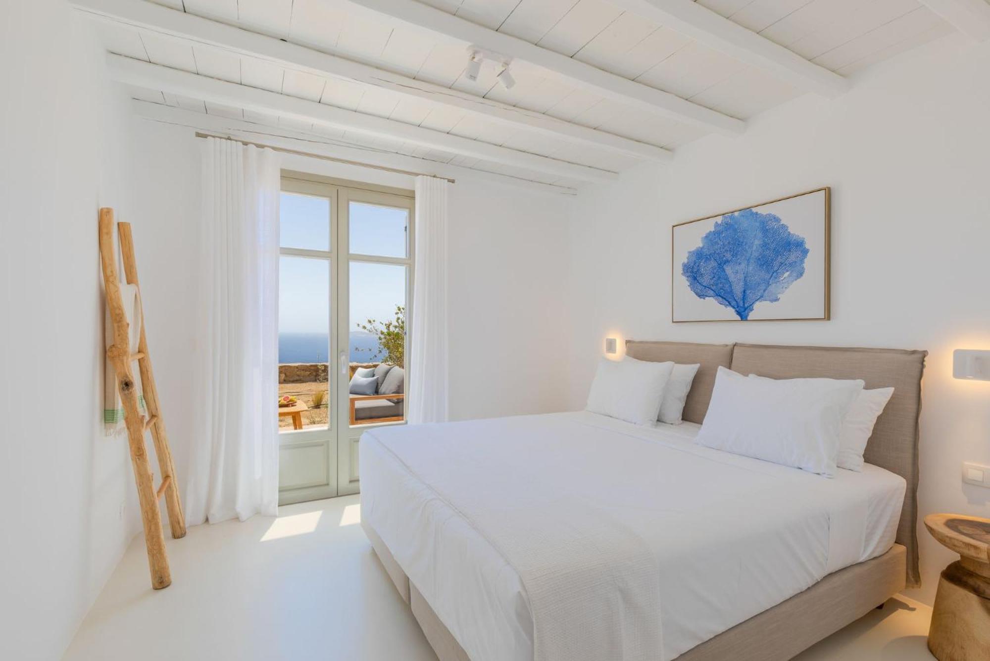Villa Renovated Luxury Oceanview With Pool In Mykonos