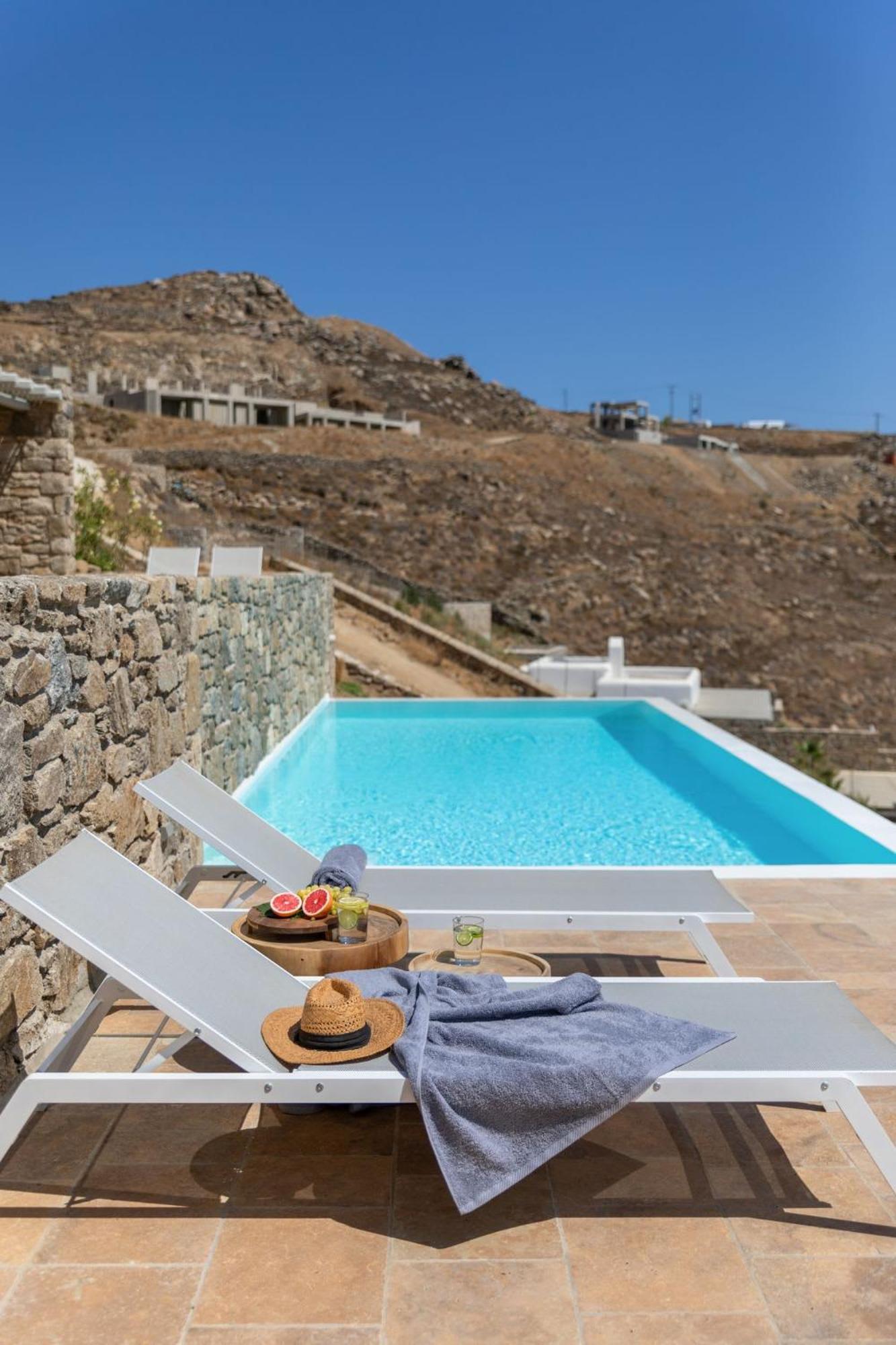 Renovated Luxury Oceanview With Pool In Mykonos Villa