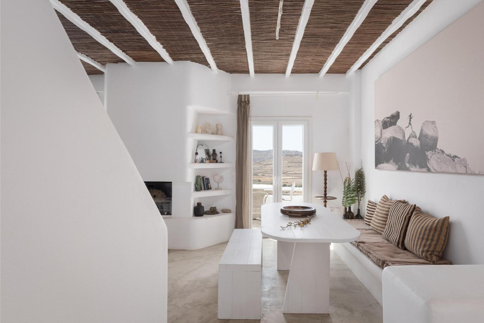 Lea Mykonos * Merchia Beach