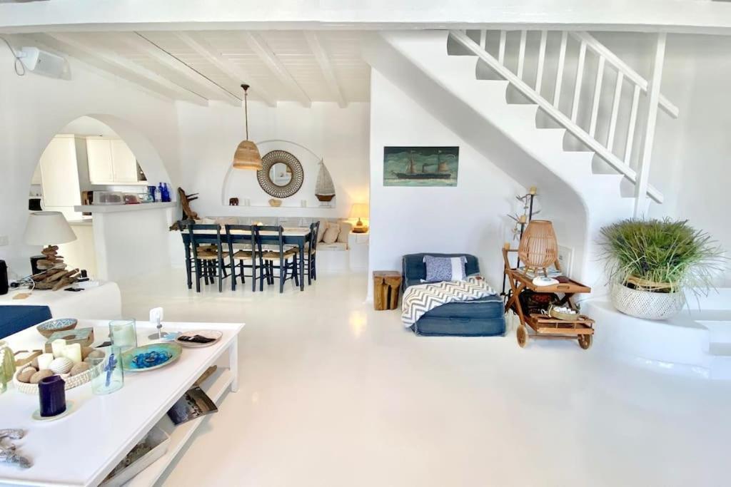 Waterfront - Stunning 5-bedroom Annita With Incredible Views Villa