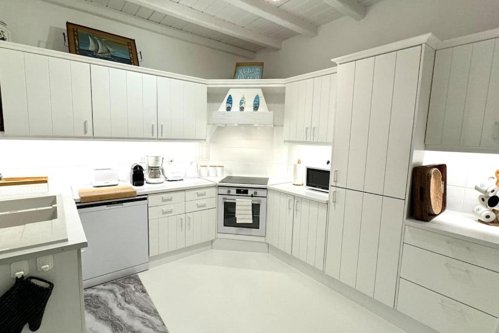 Waterfront - Stunning 5-bedroom Annita With Incredible Views * Mykonos Town