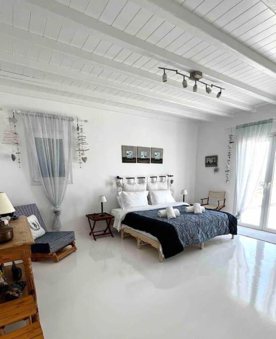 Waterfront - Stunning 5-bedroom Annita With Incredible Views Villa *
