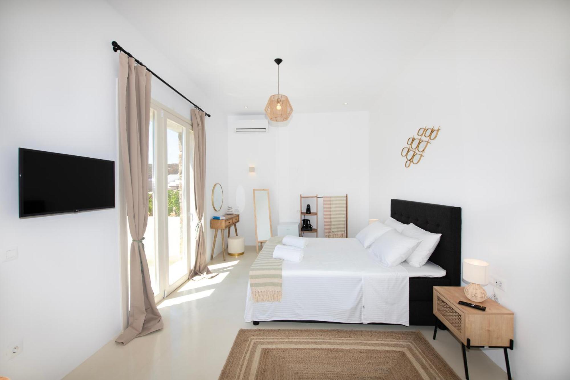 Adyton Mykonos Luxury & Pools