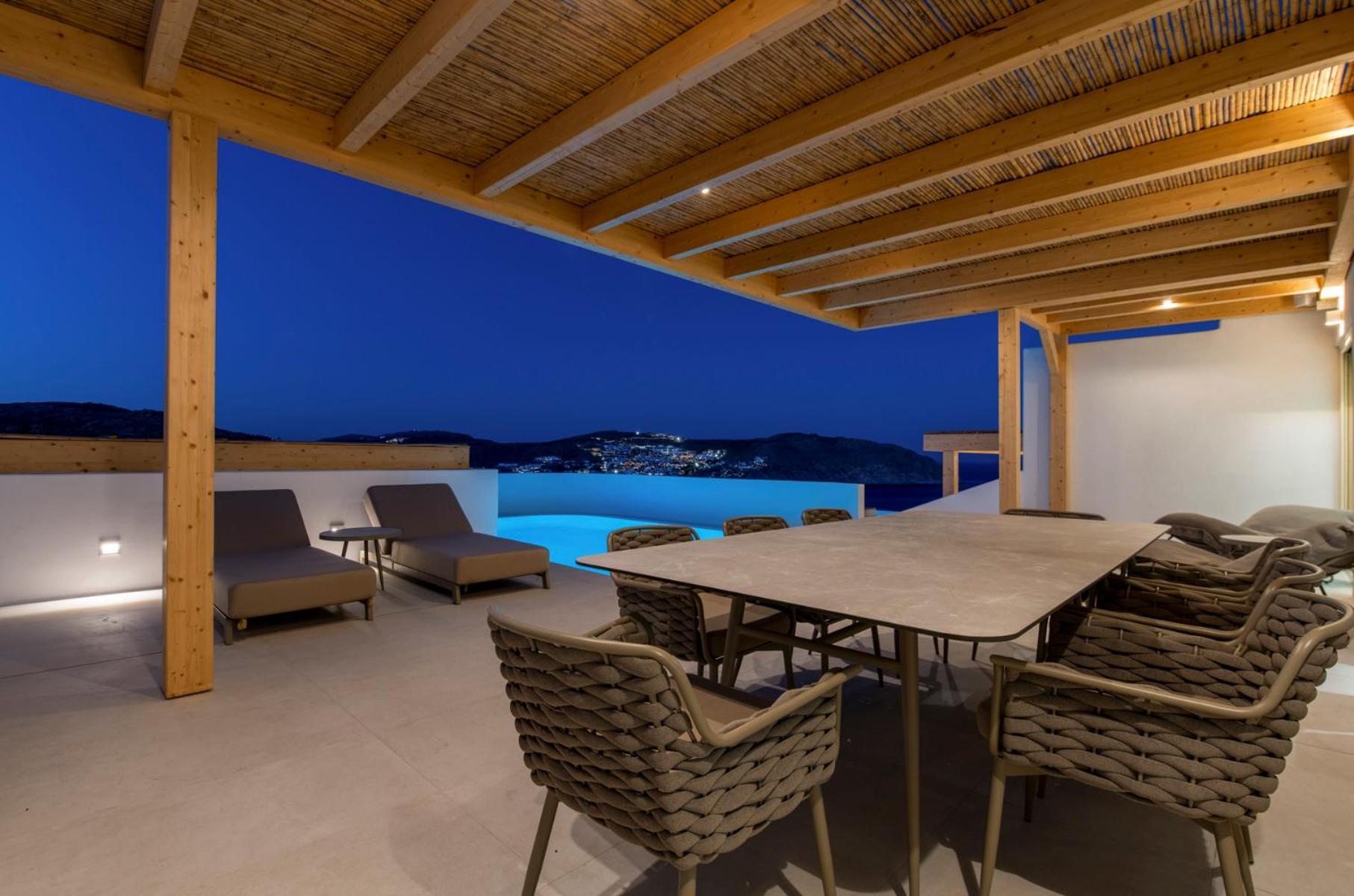 Villa Vibe C - Hot Tub - Mg