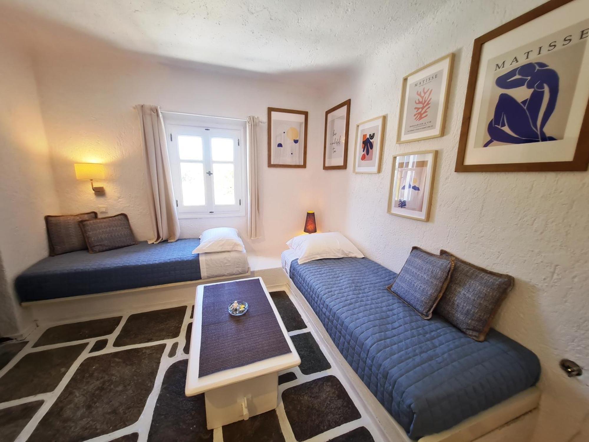 Blue Pearl Maisonette