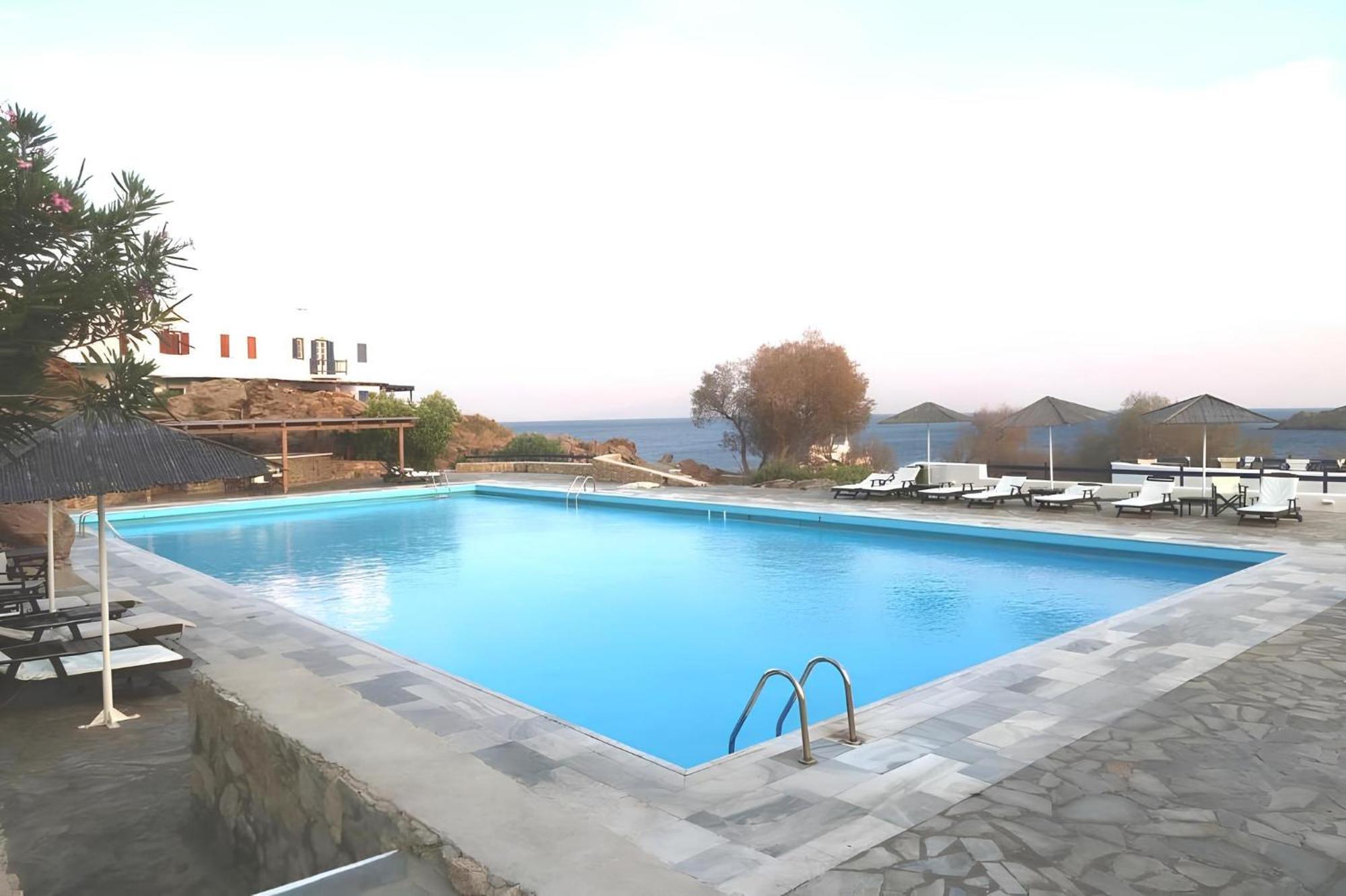 Blue Pearl Maisonette *