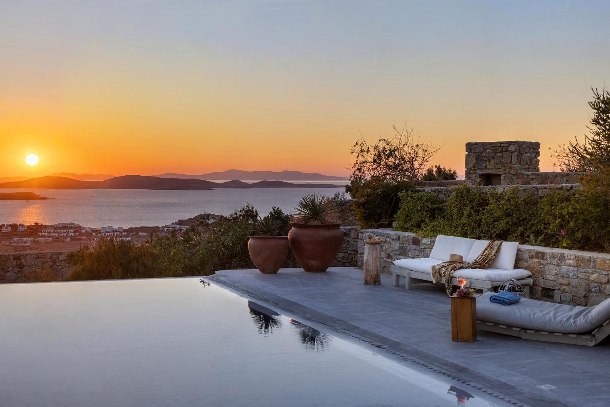 Villa Mykonian Ode With Stunning Sunrise & Sunset Views Mykonos Town