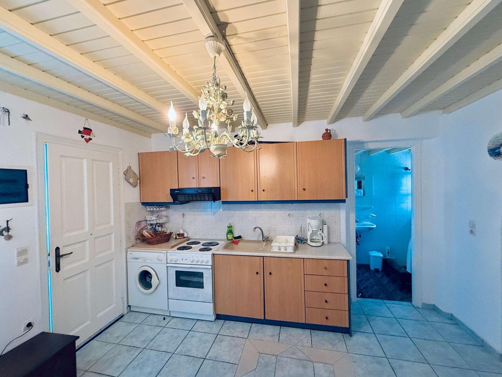 Stylish 2 Bd Escape With Patio At Apartment