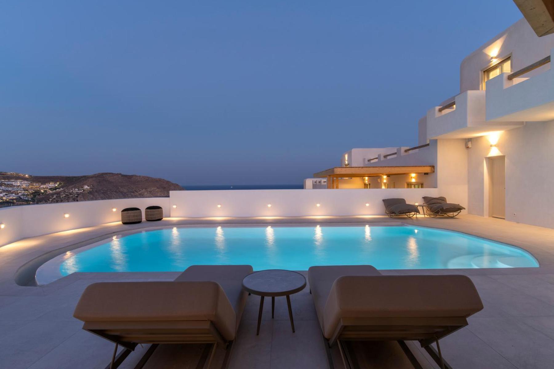 Vibe D - Heated Pool Option - Mg *