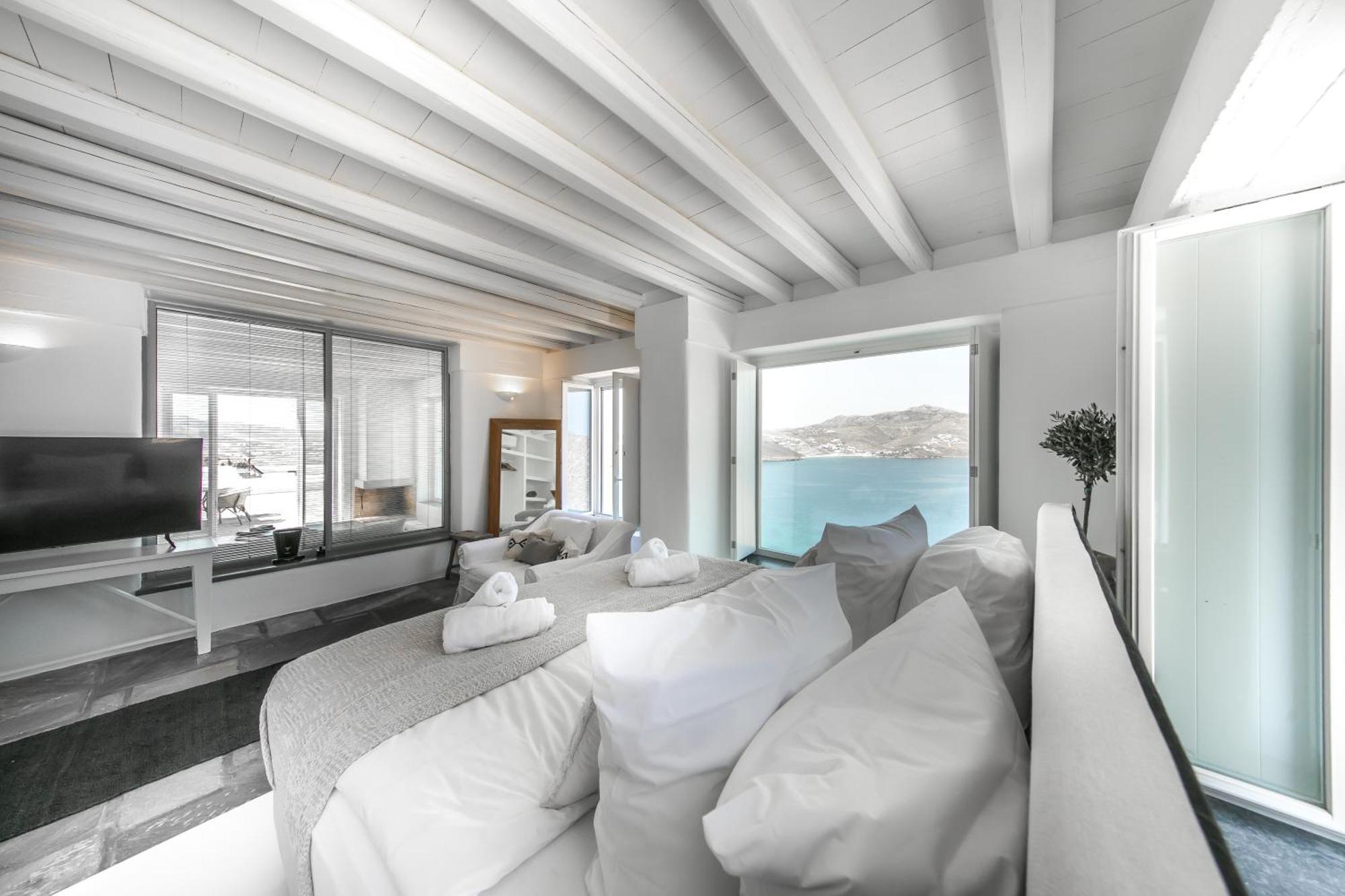 Joy Mykonos Boutique *