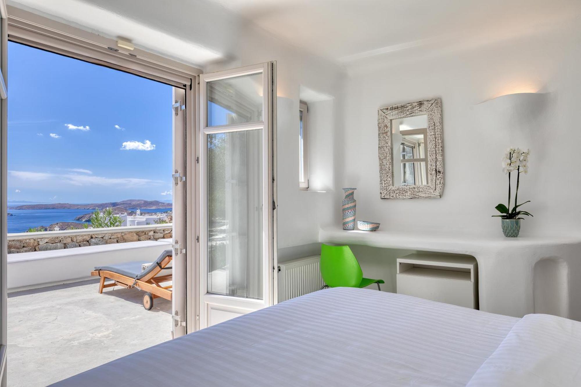 Alia Mykonos