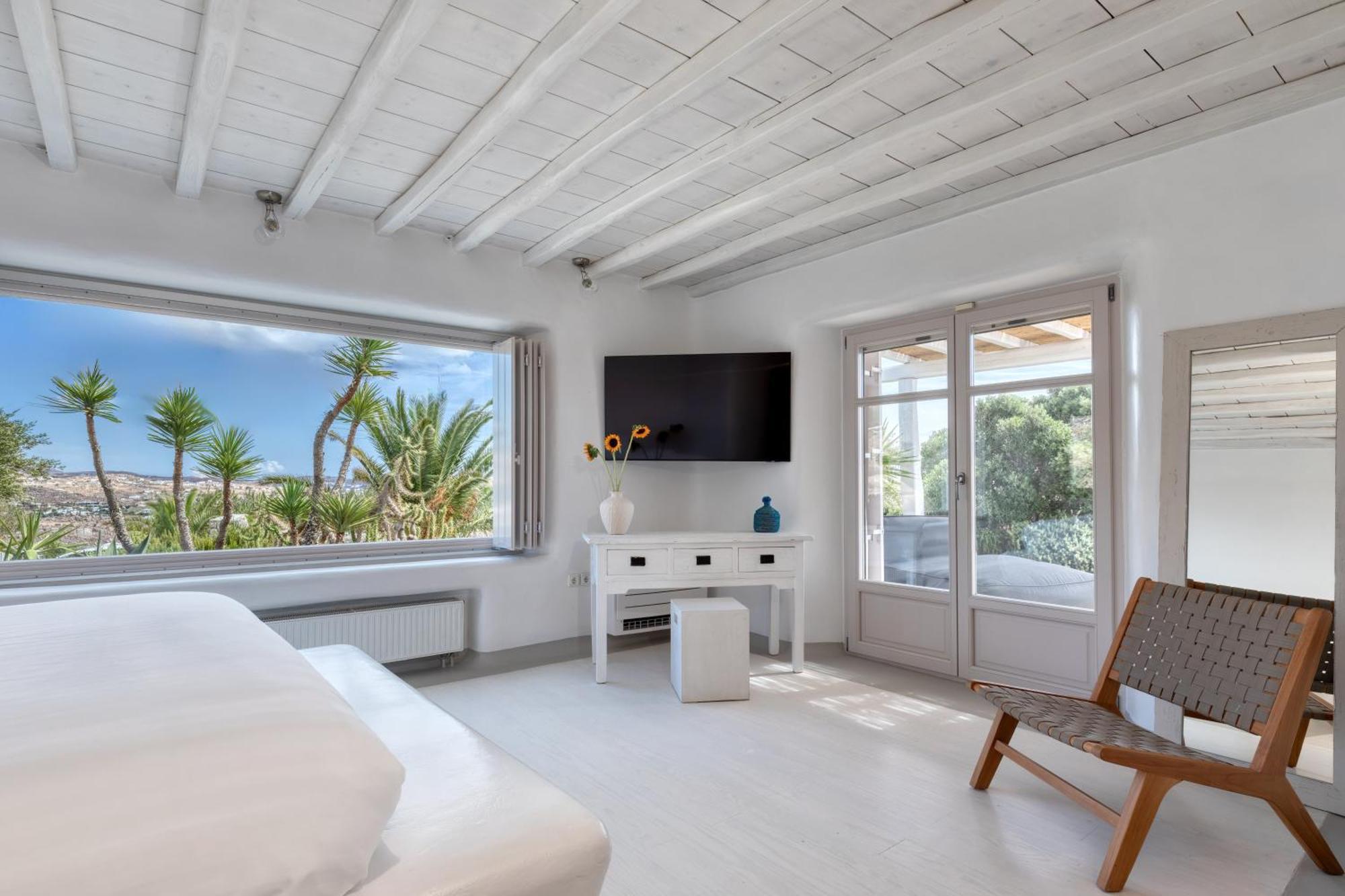 Alia Mykonos